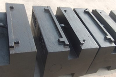 Management of daily use of cast iron weights